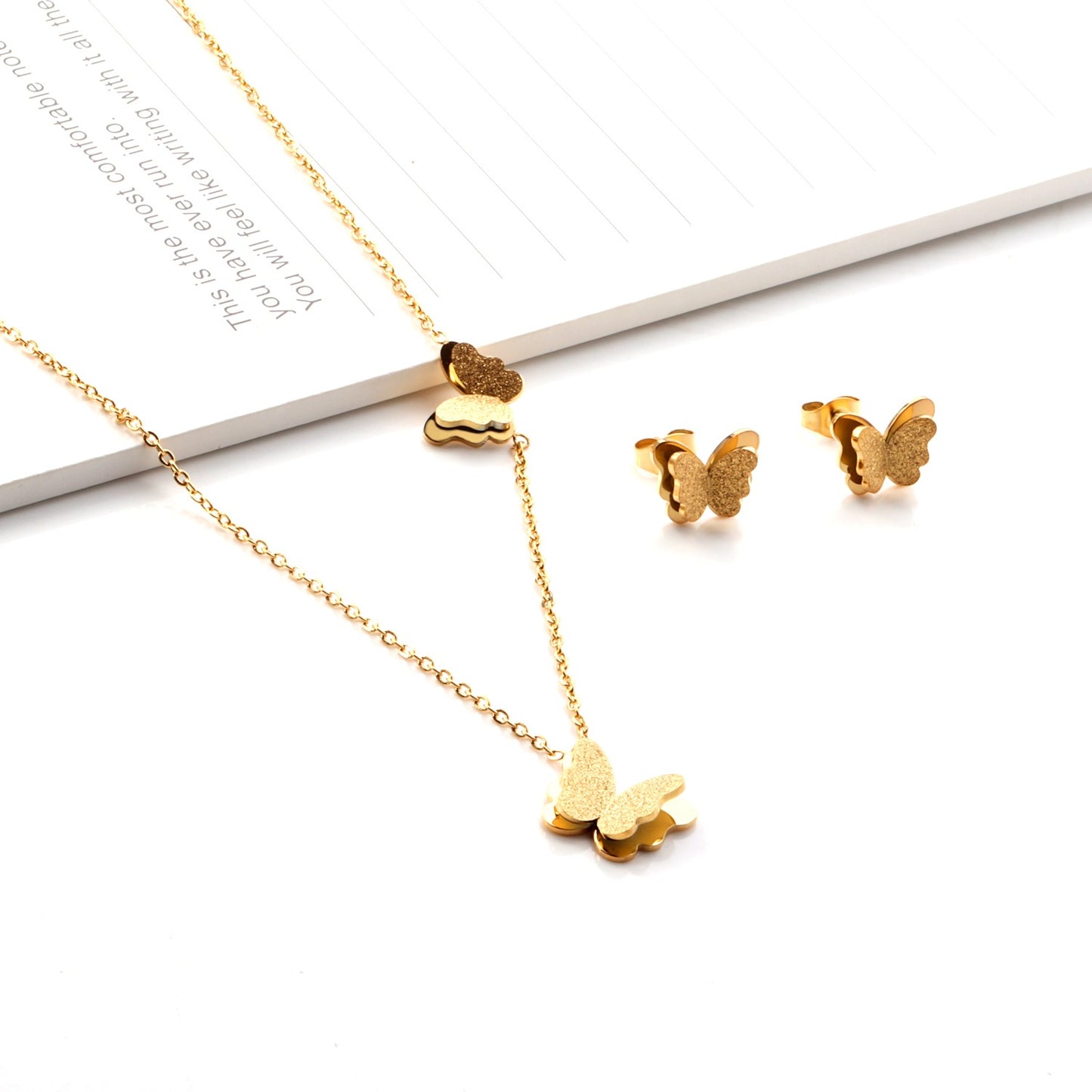 Ensemble Boucles d’oreilles et chaînette en acier inoxydable Papillons