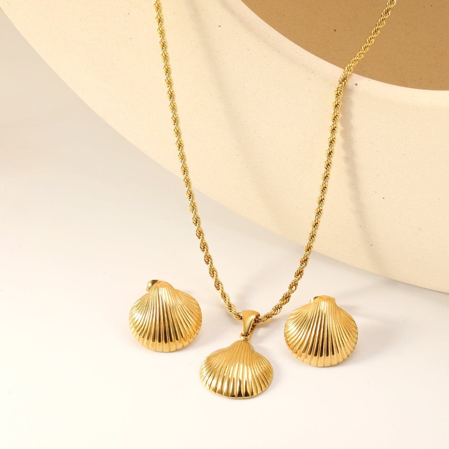 Ensemble Boucles d'oreilles et Chaînette Merveille