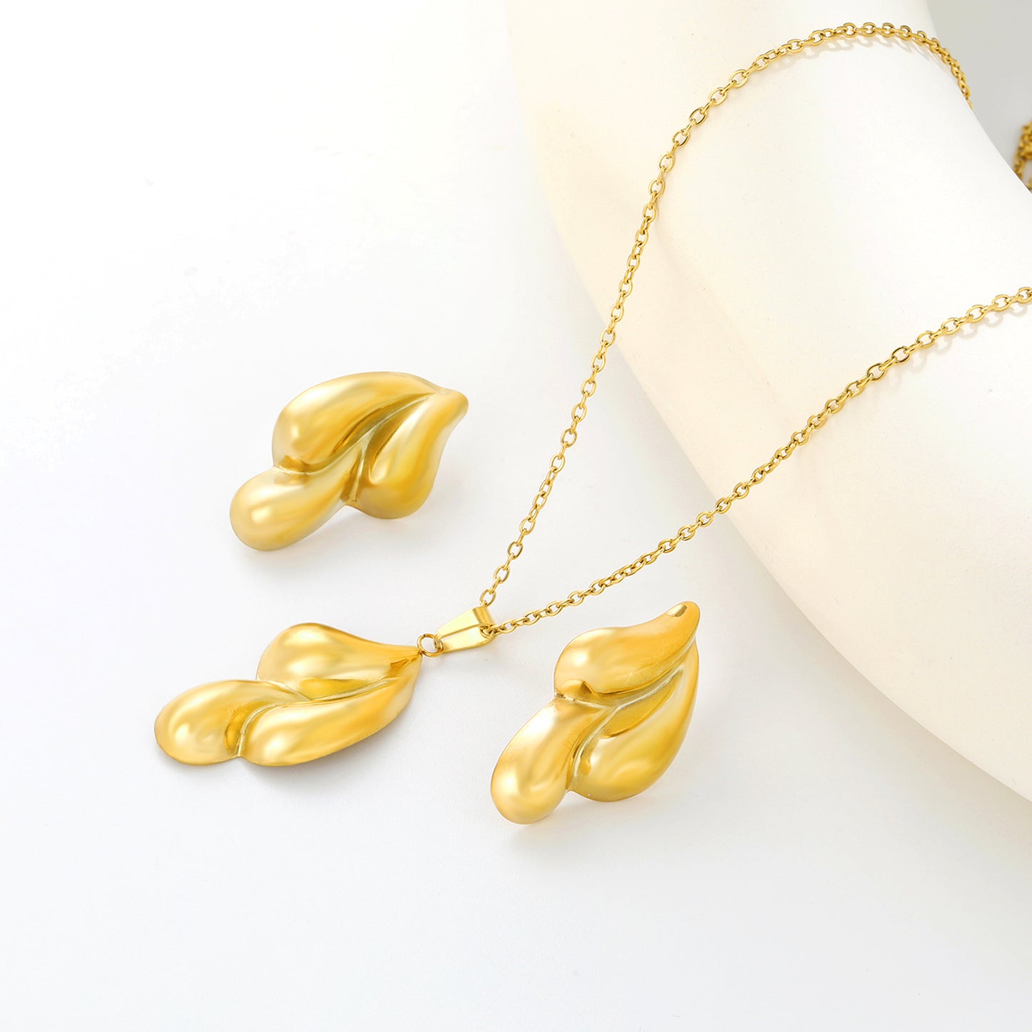 Ensemble Boucles d’oreilles et chaînette en acier inoxydable