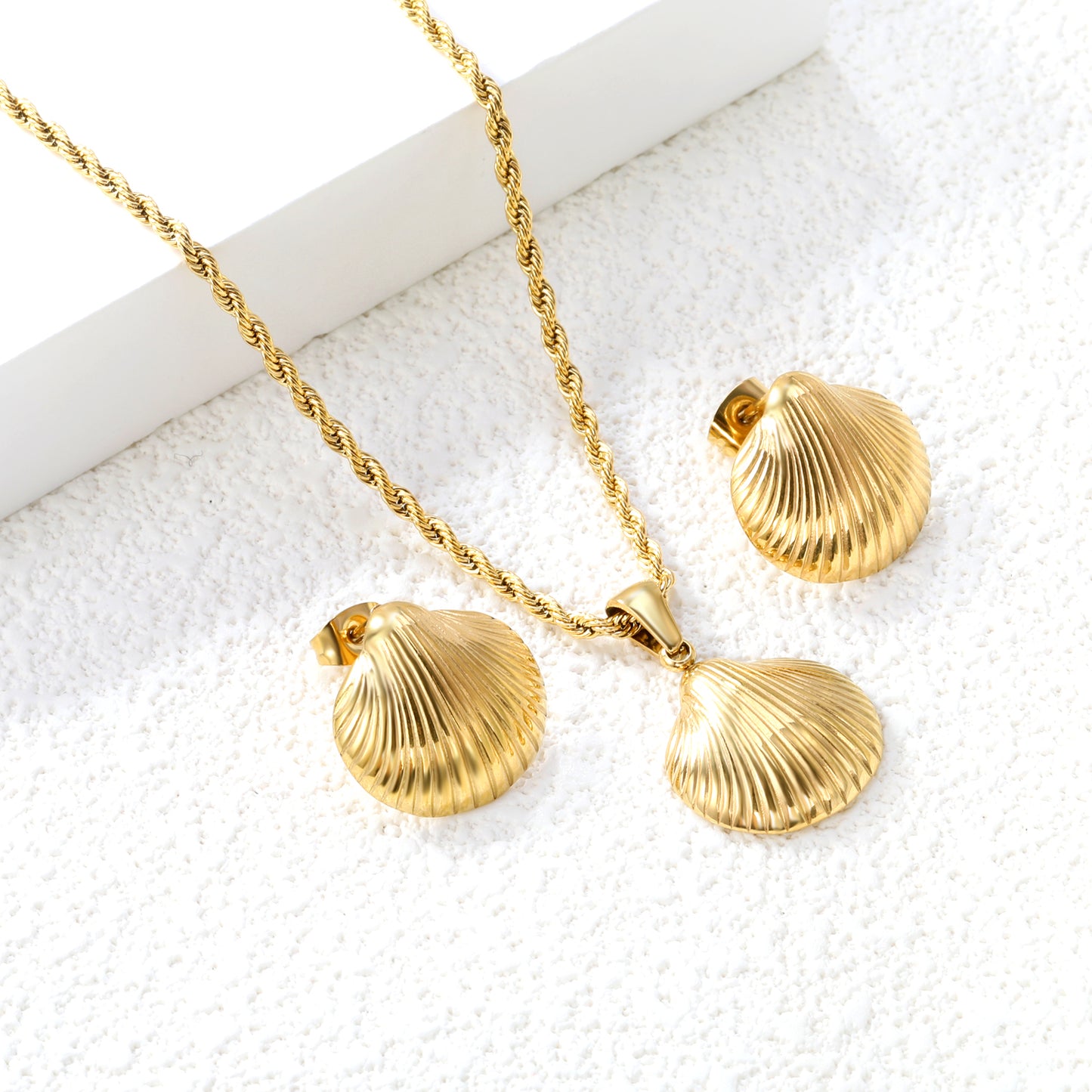 Ensemble Boucles d'oreilles et Chaînette Merveille