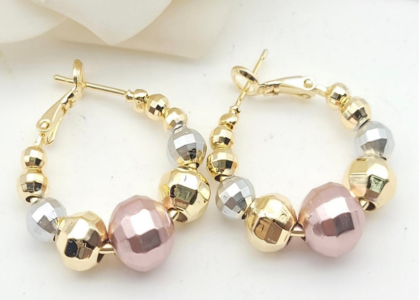 Boucles d'oreilles plaquées Or 18 carats élégantes à 3 couleurs.