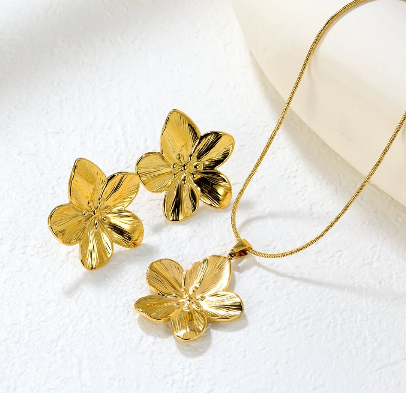 Ensemble Boucles d’oreilles et chaînette en acier inoxydable Fleurs de Lilas