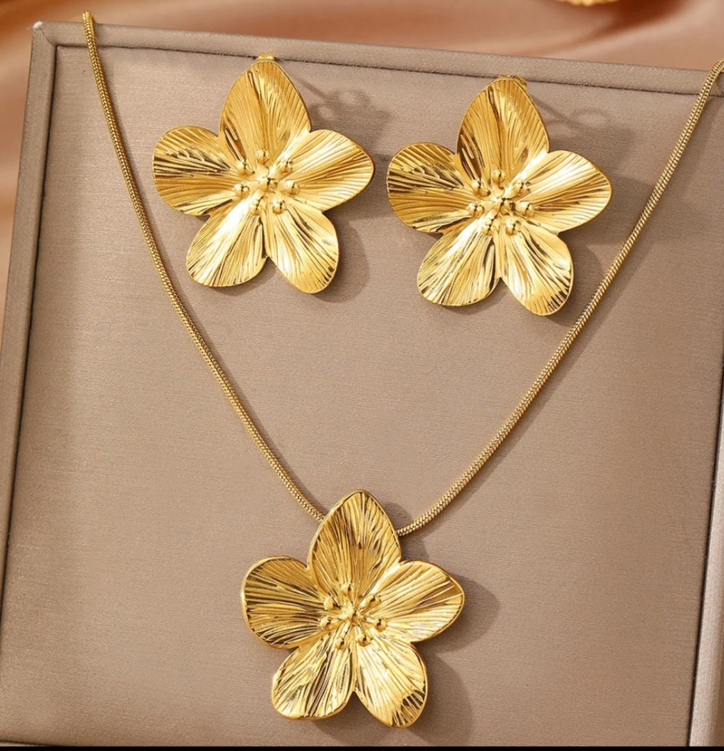 Ensemble Boucles d’oreilles et chaînette en acier inoxydable Fleurs de Lilas