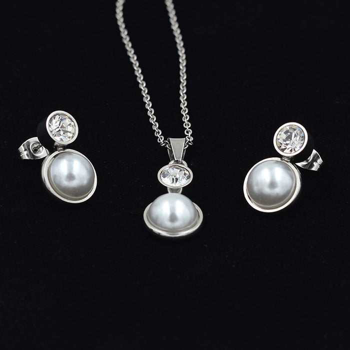 Ensemble Boucles d’oreilles et chaînette en acier inoxydable