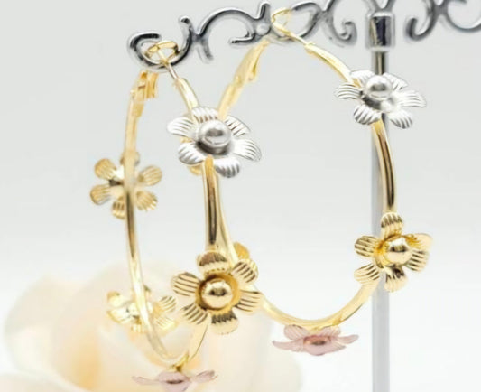 Boucles d’oreilles Créoles Fleurs de Lilas